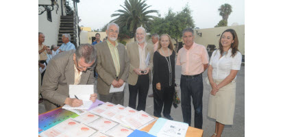 JOSÉ ANTONIO MARTÍN CORUJO PRESENTÓ SU LIBRO “EN TIEMPOS DE BUSCADORES DE ESPERANZA” EN LA CASA AJEI