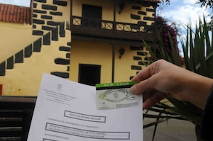 SOLICITUDES PARA LOS BONOS ESCOLARES DE TRANSPORTE